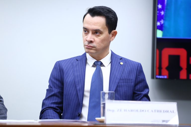 Audiência Pública - Atual situação do enquadramento dos servidores dos ex-territórios. Dep. Zé Haroldo Cathedral (PSD - RR)