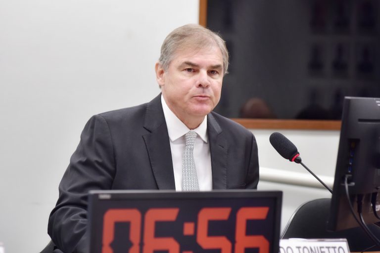 Audiência Pública – Impactos do consórcio entre Supergasbrás e Ultragaz. Diretor de Relações Institucionais e Contratos - Supergasbras, Ricardo Tonietto.