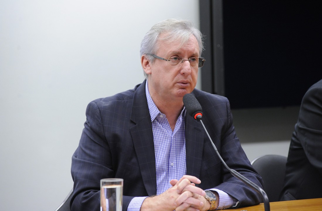 Lançamento da frente Parlamentar mista em Defesa da Pesquisa em Biologia ambiental. Dep. Celso Pansera(PT - RJ) Lançamento da frente Parlamentar mista em Defesa da Pesquisa em Biologia ambiental