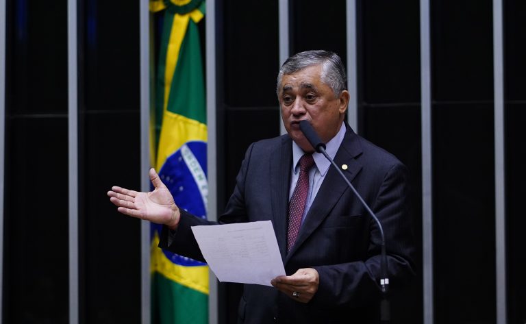 Discussão e votação de propostas. Dep. José Guimarães(PT - CE)