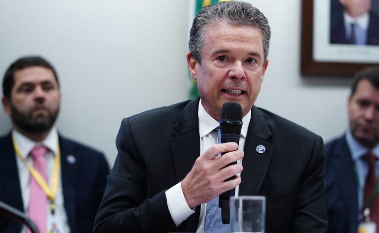 Diretrizes do Ministério da Pesca e Aquicultura para o ano de 2023. Ministro - Ministro da Pesca e Aquicultura, André de Paula.