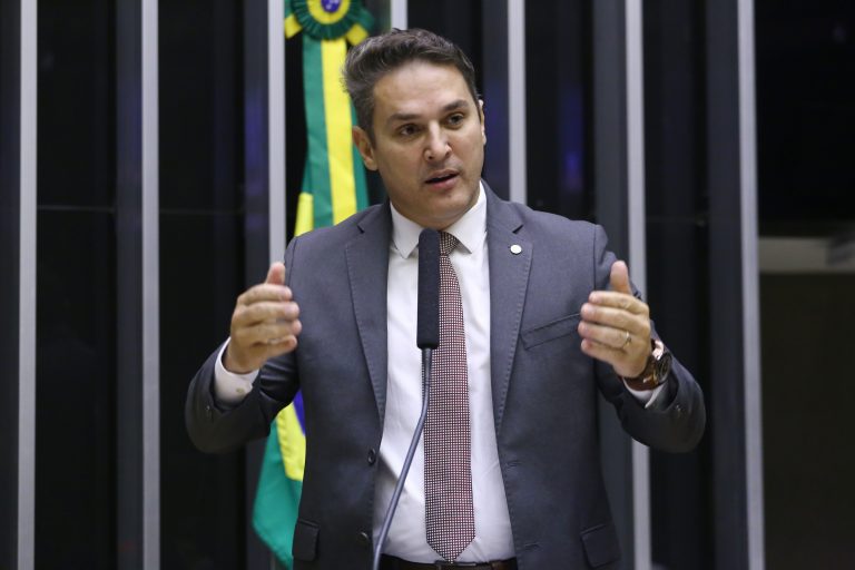 Deputado Tenente Coronel Zucco discursa em Plenário