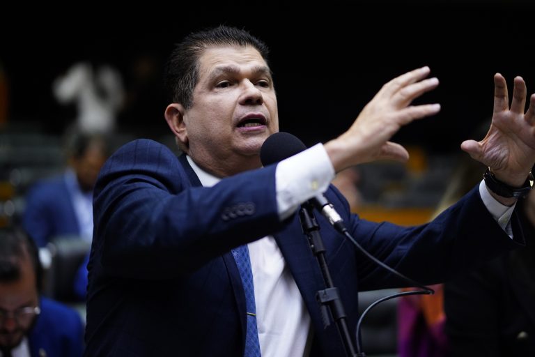 Destinada à deliberação dos Vetos. Dep. Mauro Benevides Filho(PDT - CE)