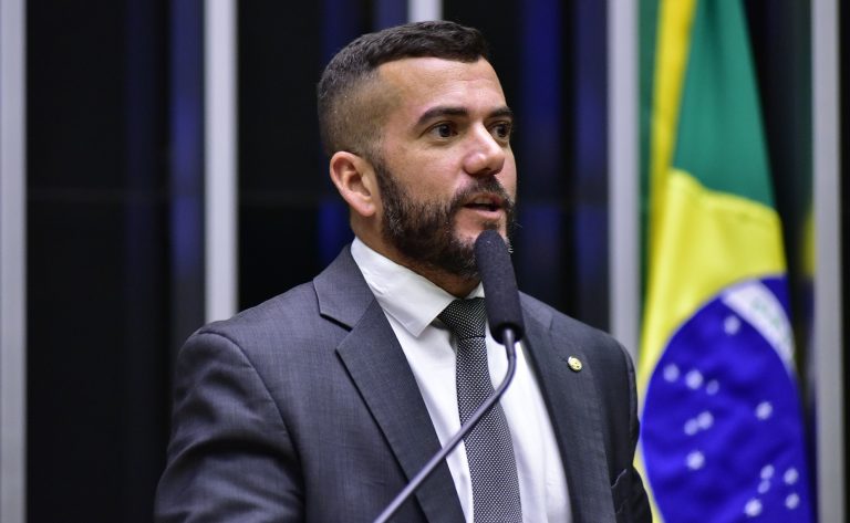 Discussão e votação de propostas. Dep. Carlos Jordy(PL - RJ)