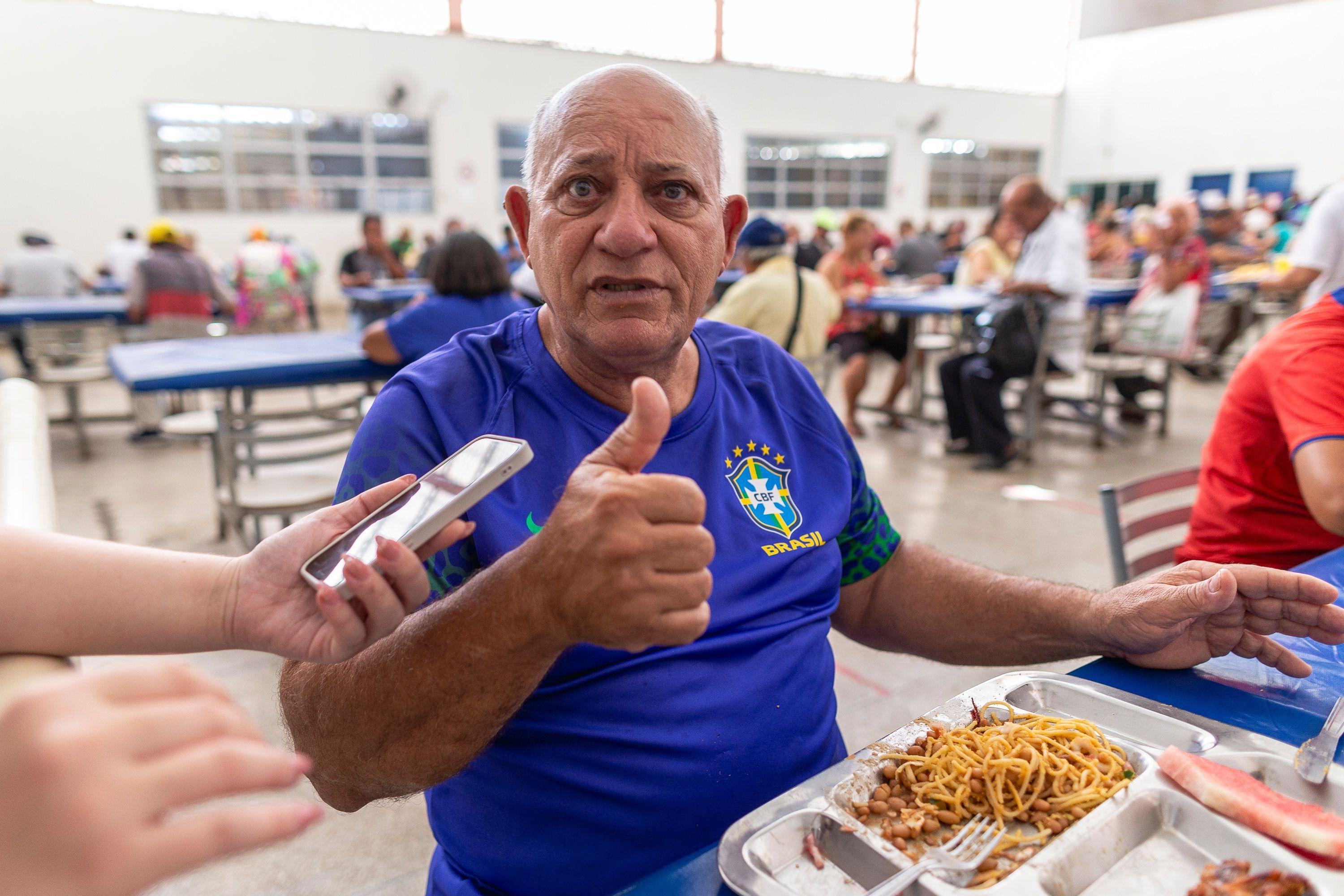 Elielson Nobre é cliente do Restaurante Popular. Foto: Alisson Frazão/Secom Maceió