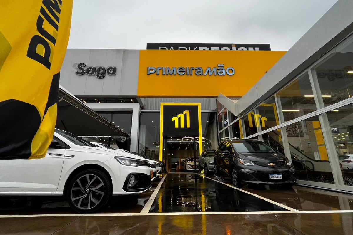 Grupo Primeira Mão inaugura primeira loja de seminovos eletrificados no ...