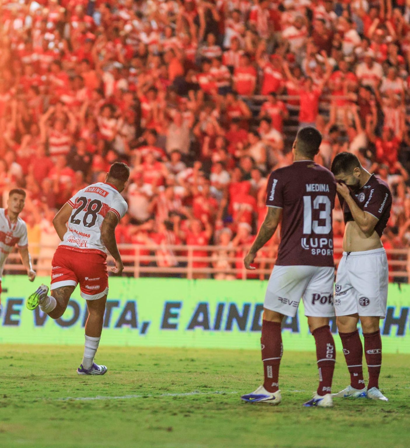 CRB e Ferroviária Empatam em Jogo Intensificado e Permanecem nas ...