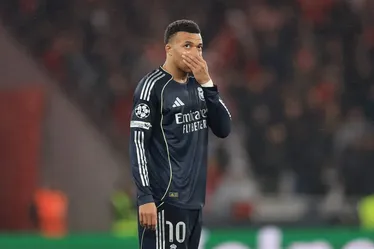 
				Mbappé se pronuncia após polêmicas no Real Madrid: 'Exageradas'
			
			