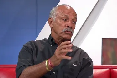 Maestro Júnior critica titular do Flamengo contra o Athletico: 'Não pode'